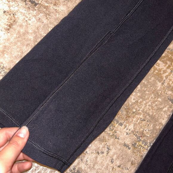 Aritzia TNA High Rise Split Flare Leggings, size XS, great condition! - Picture 3 of 5